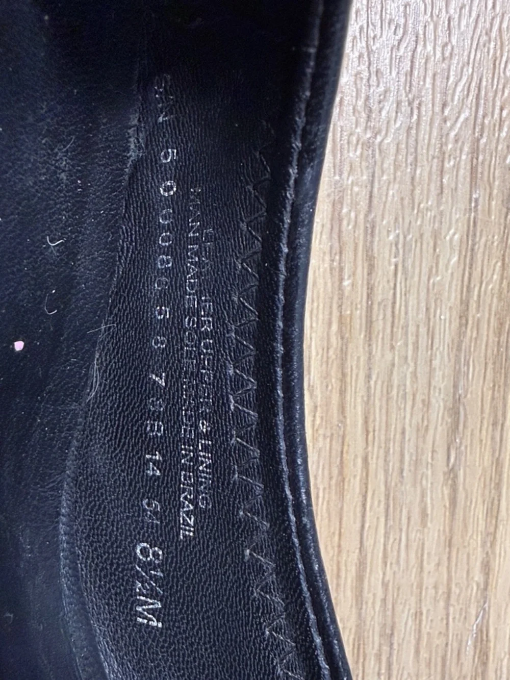 Tory Burch Black Pebbled Leather Wedge Pumps with Logo Emblem - Picture 10 of 10